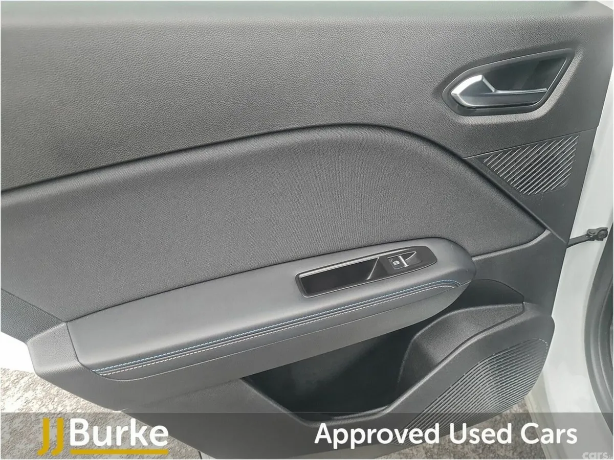 Renault Symbioz Hatchback, Petrol Hybrid, 2025, White