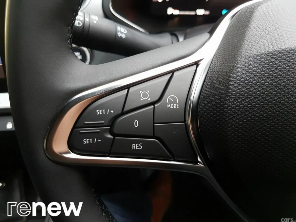 Renault Captur SUV, Petrol, 2026, Grey