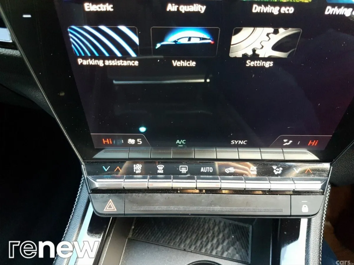 Renault Austral SUV, Petrol, 2025, Grey