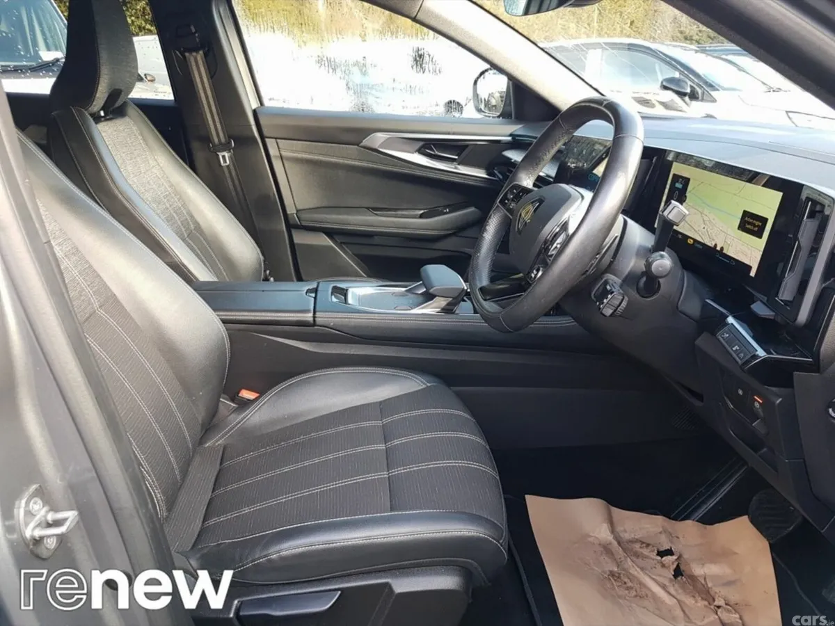Renault Austral SUV, Petrol, 2025, Grey