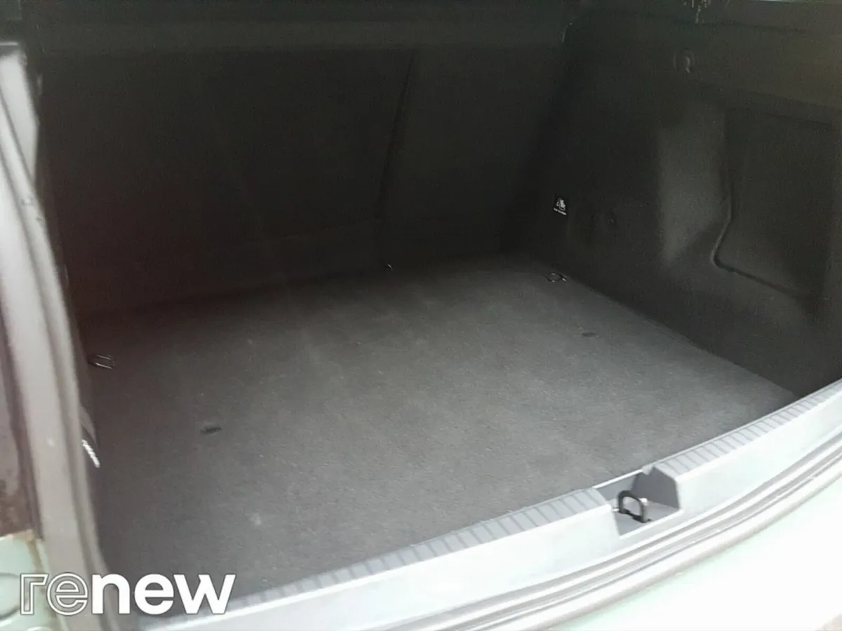 Dacia Duster SUV, Petrol, 2023, Grey