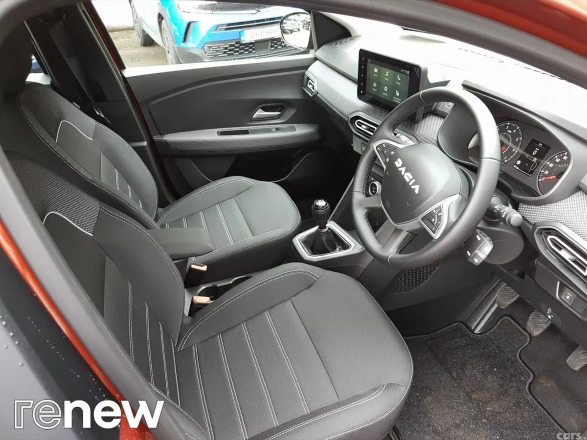 Dacia Jogger MPV, Petrol, 2025, Brown