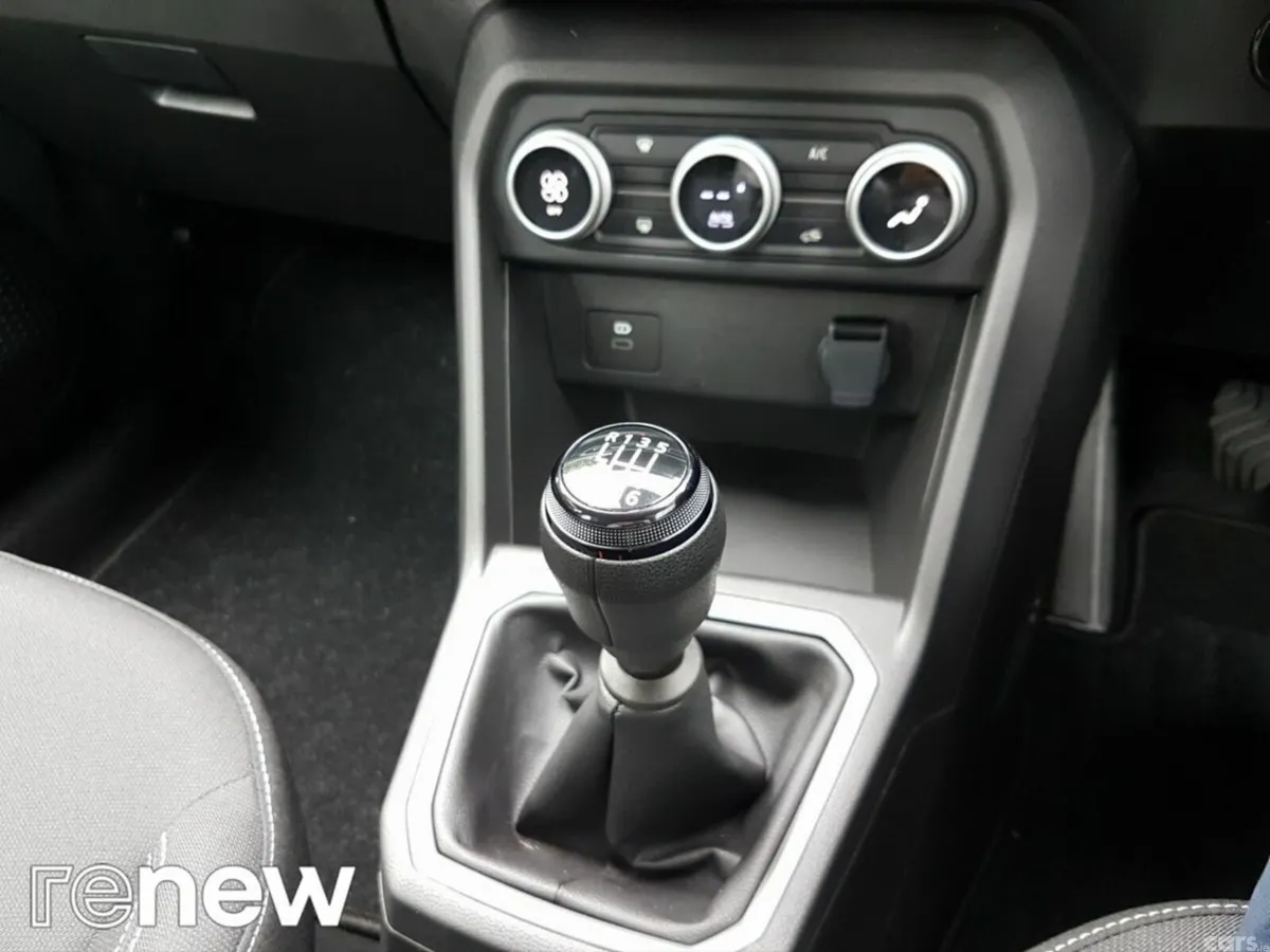 Dacia Jogger MPV, Petrol, 2025, Brown