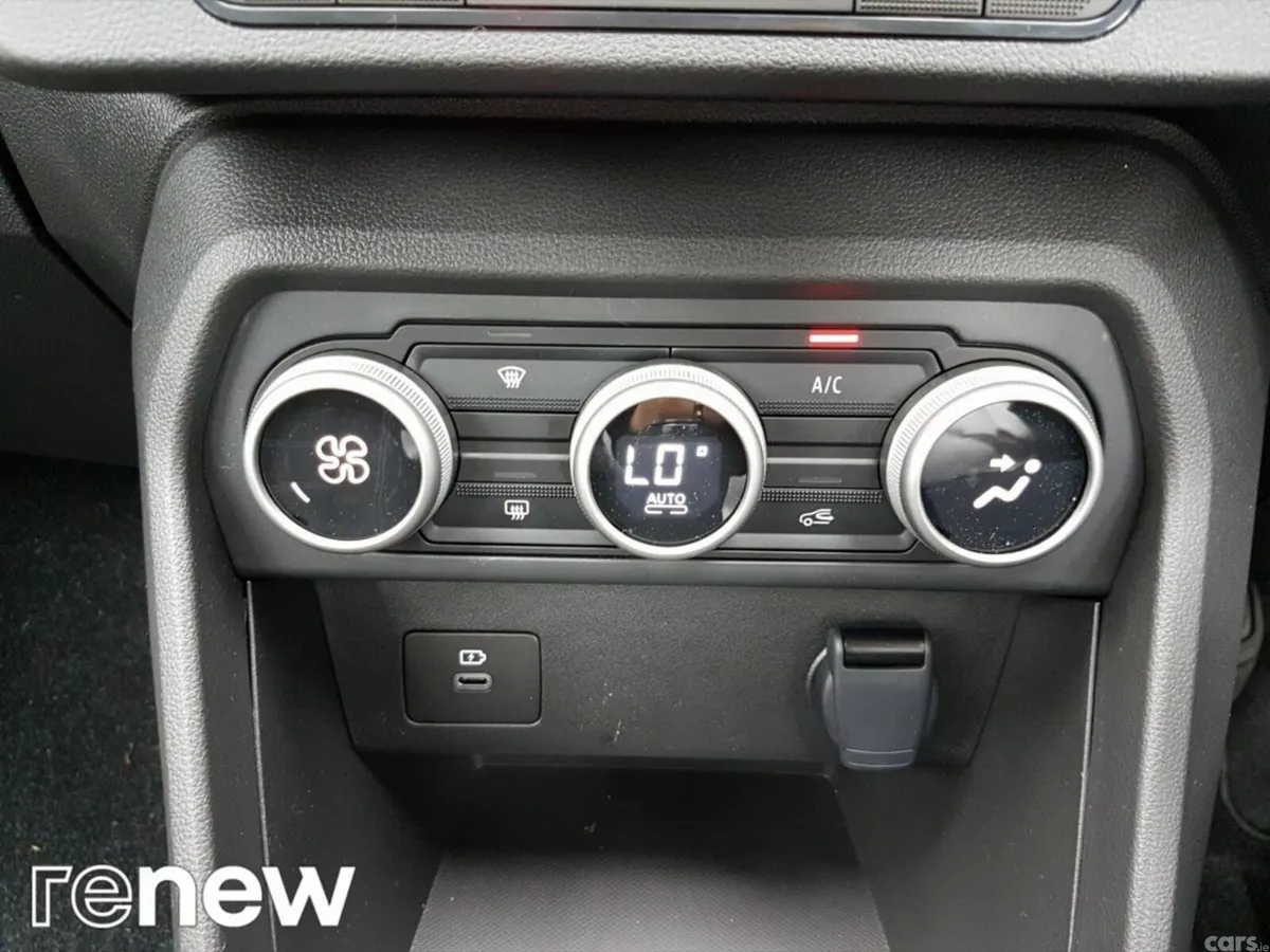 Dacia Jogger MPV, Petrol, 2025, Brown
