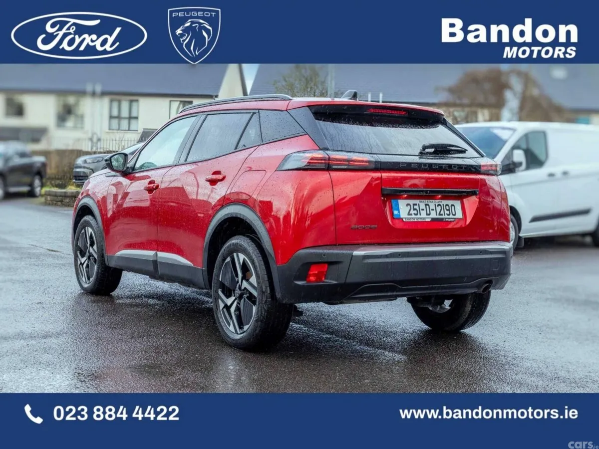 Peugeot 2008 MPV, Petrol, 2025, Red