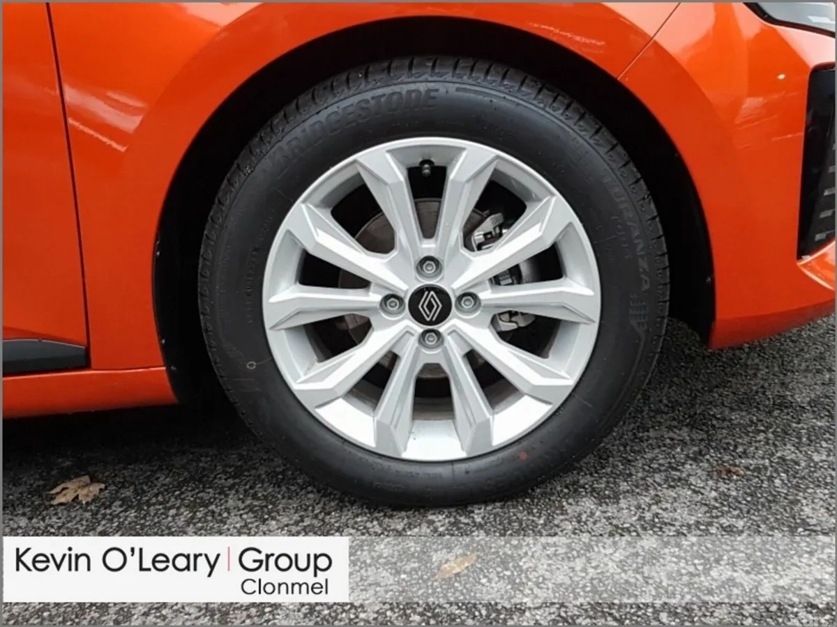 Renault Clio Hatchback, Petrol, 2025, Orange