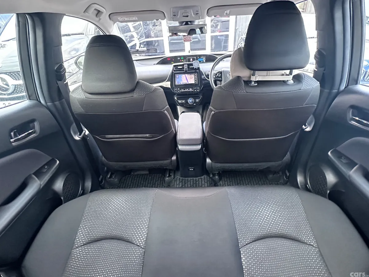Toyota Prius Hatchback, Petrol Hybrid, 2021, White