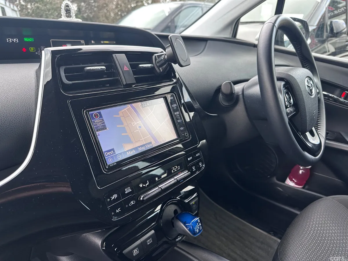 Toyota Prius Hatchback, Petrol Hybrid, 2021, White