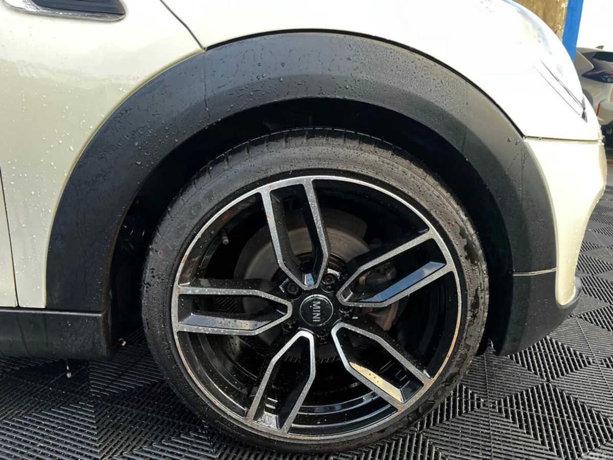 Mini Cooper Hatchback, Petrol, 2015, White