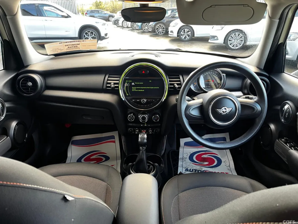 Mini Cooper Hatchback, Petrol, 2015, White