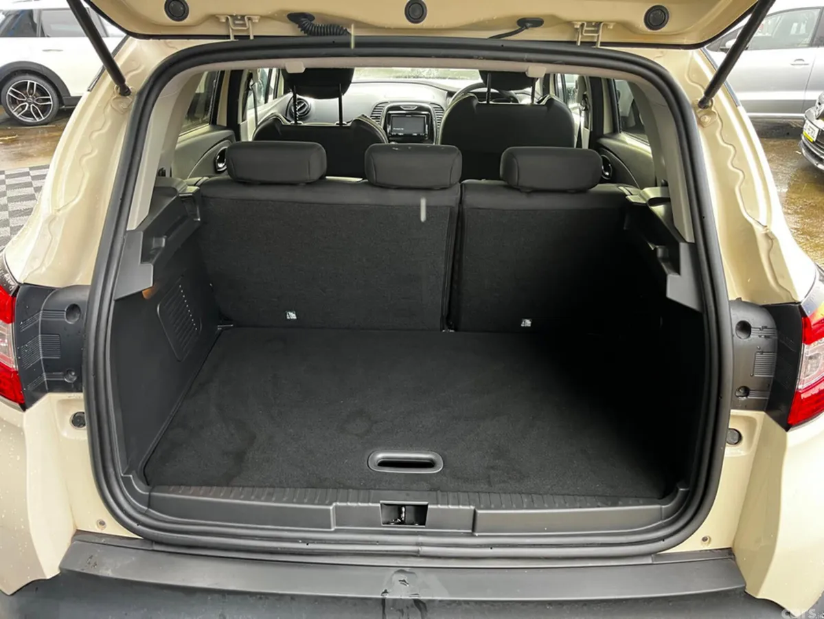 Renault Captur Hatchback, Petrol, 2014, White