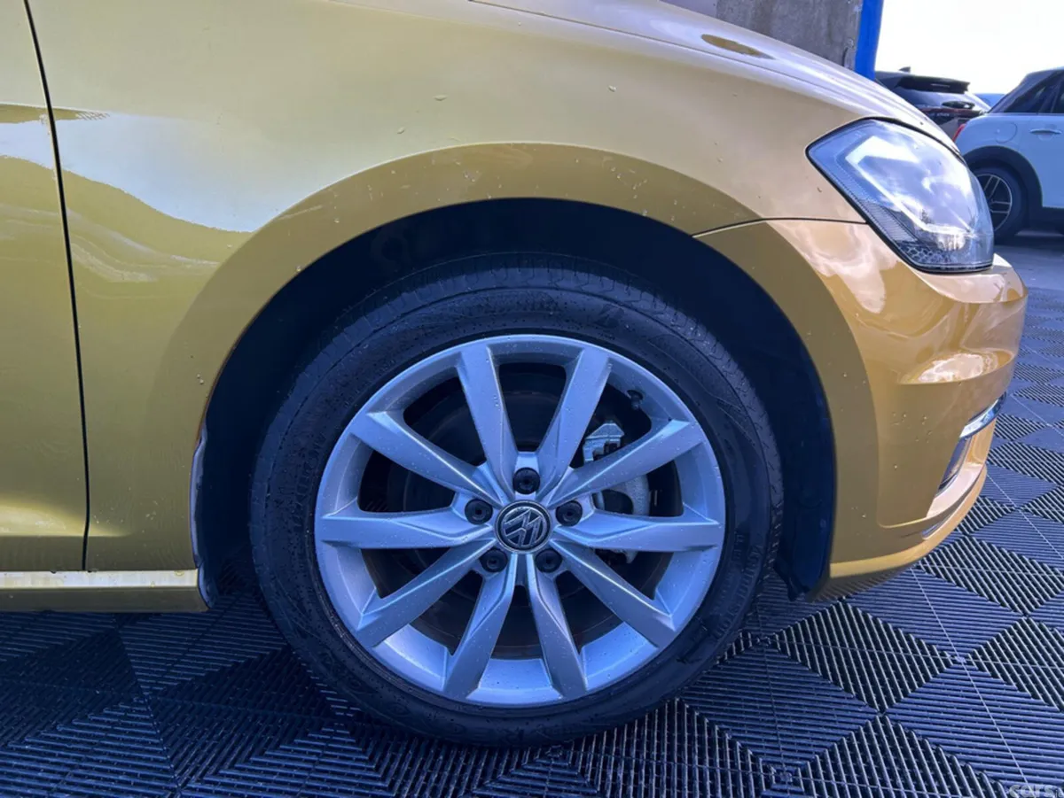 Volkswagen Golf Hatchback, Petrol, 2019, Gold