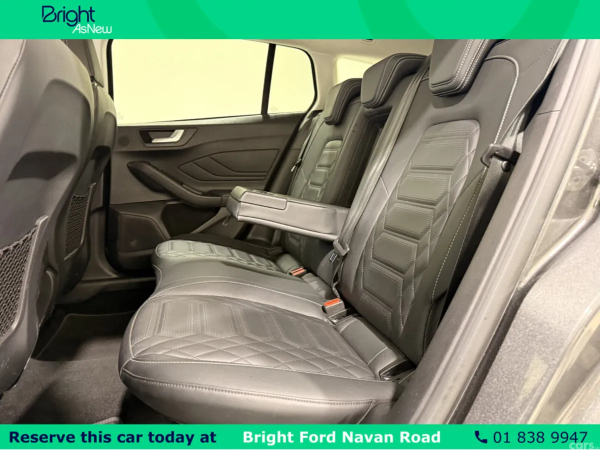 Ford Focus Estate, Petrol Hybrid, 2023, Grey