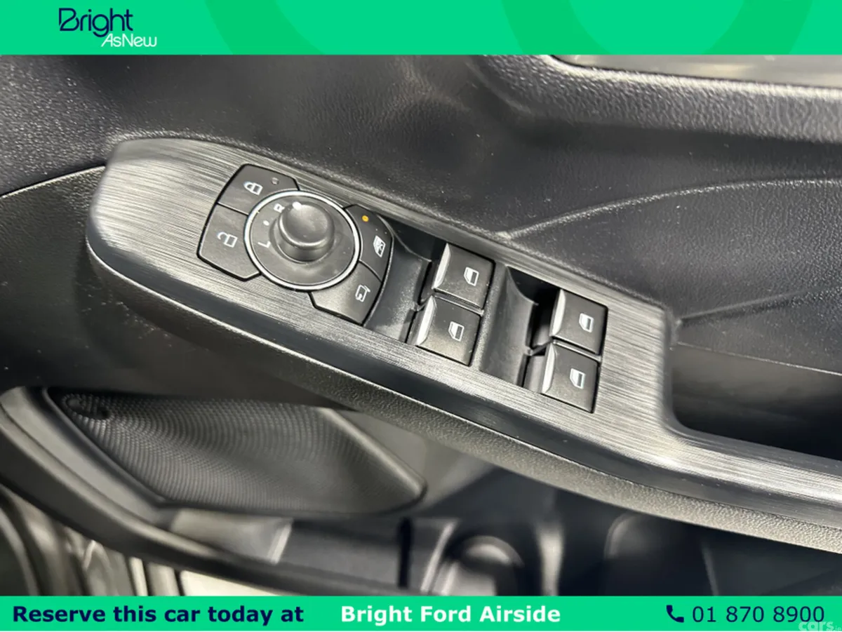 Ford Kuga MPV, Petrol Plug-in Hybrid, 2023, Grey