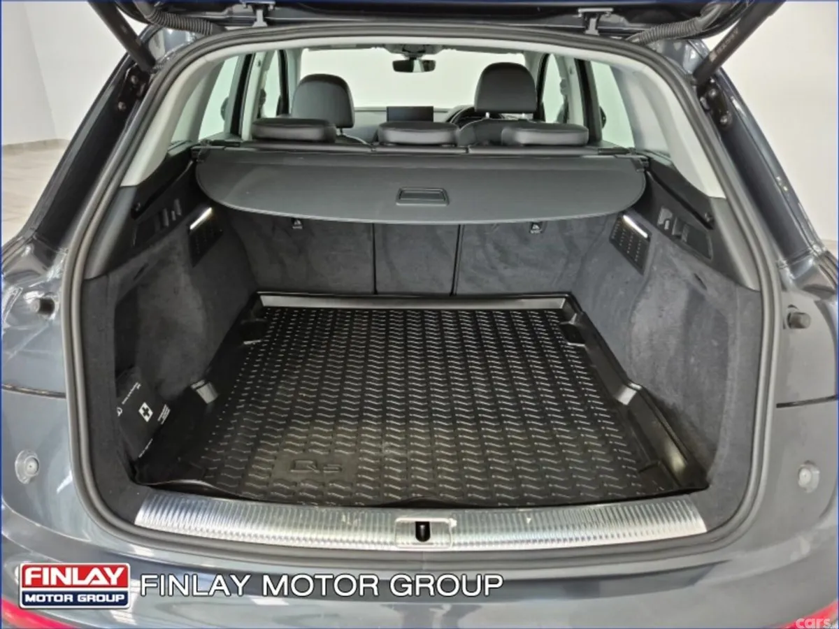 Audi Q5 SUV, Diesel, 2023, Grey