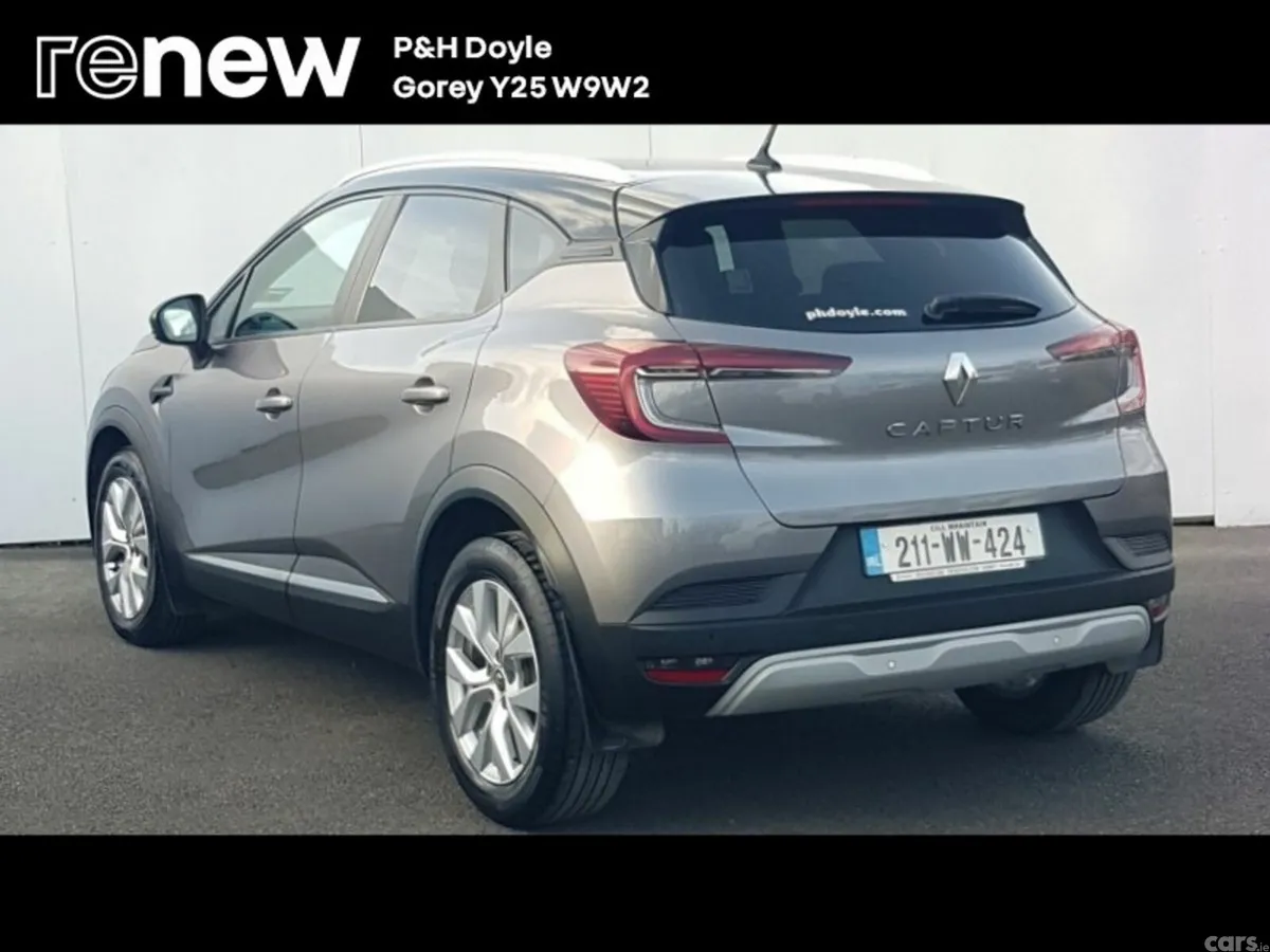 Renault Captur Hatchback, Petrol, 2021, Grey