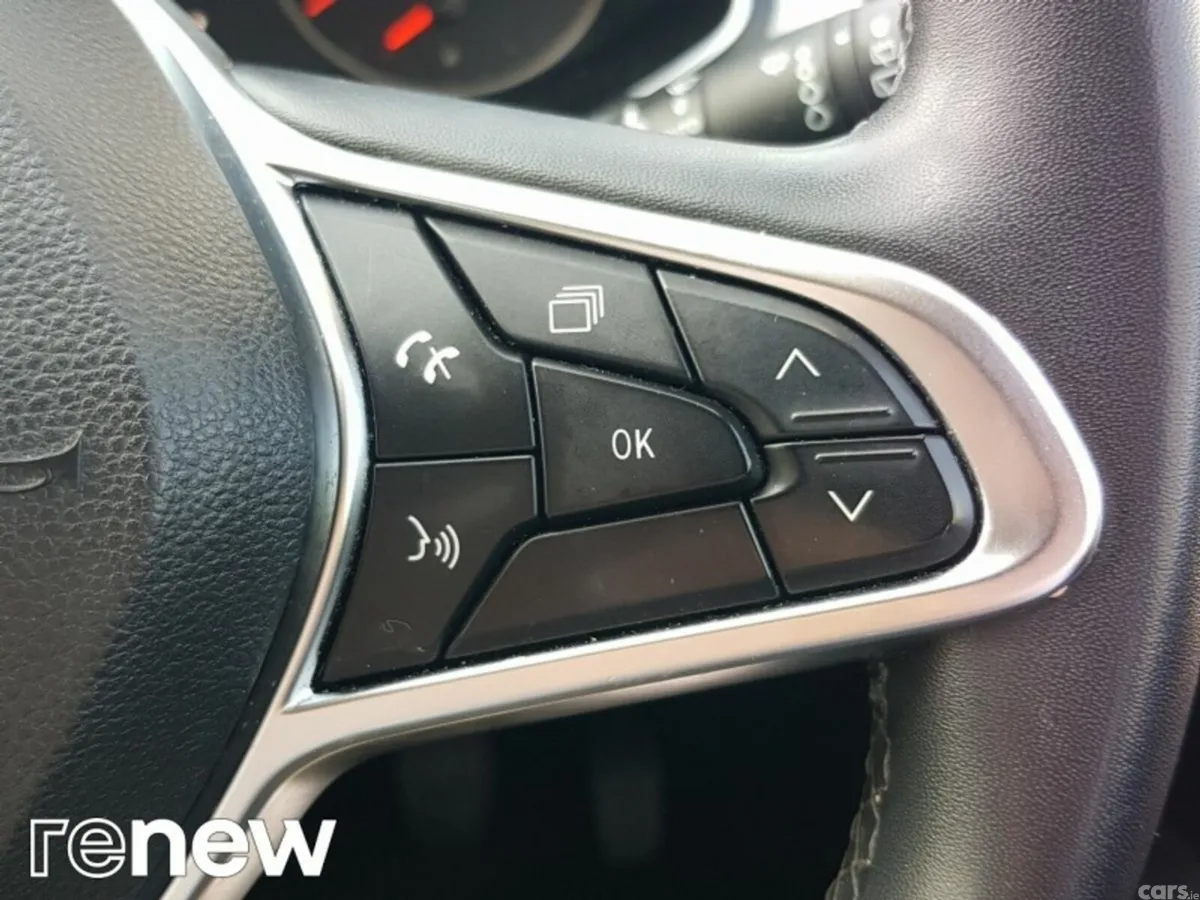 Renault Captur Hatchback, Petrol, 2021, Grey