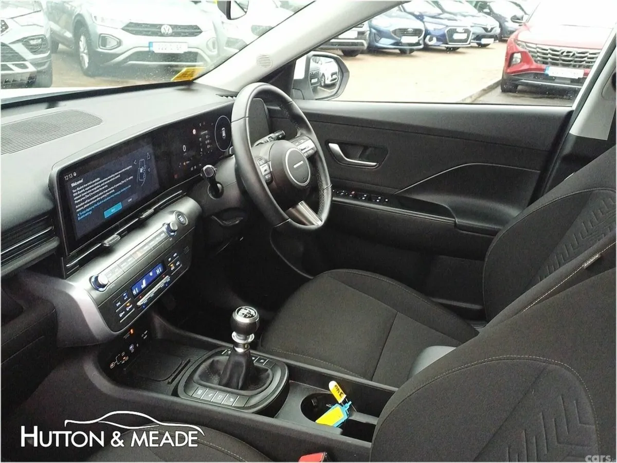 Hyundai KONA SUV, Petrol, 2024, White