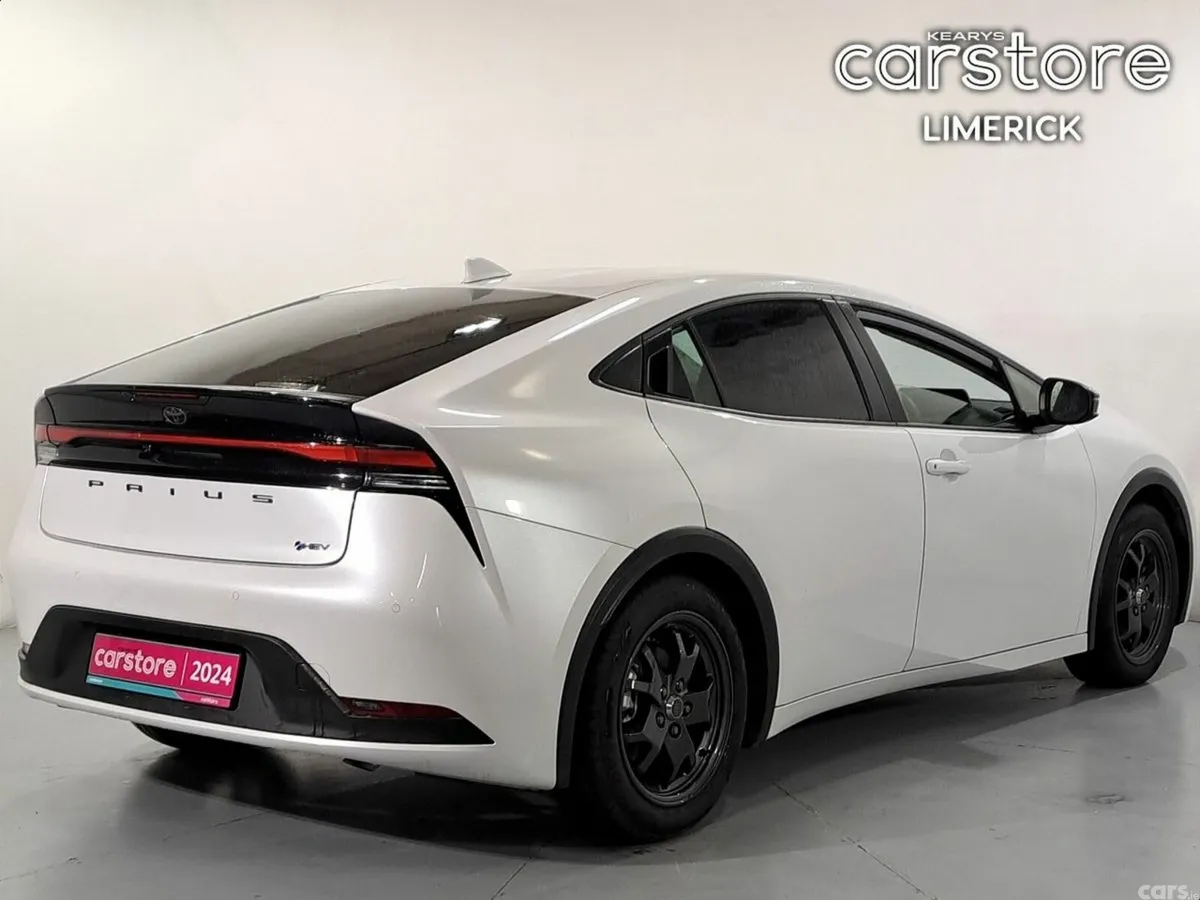 Toyota Prius Hatchback, Petrol Hybrid, 2024, White