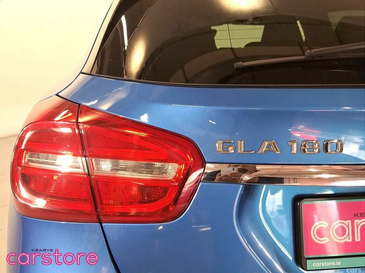 Mercedes-Benz GLA Hatchback, Petrol, 2016, Blue
