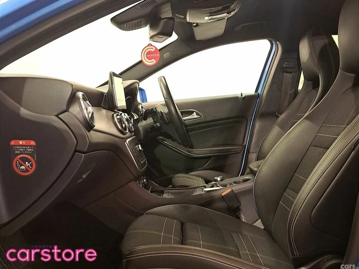Mercedes-Benz GLA Hatchback, Petrol, 2016, Blue