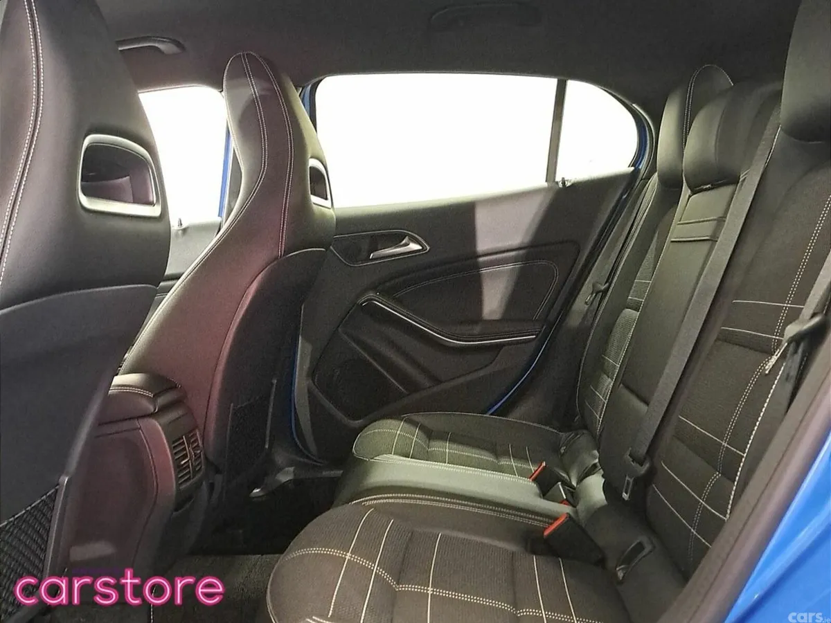Mercedes-Benz GLA Hatchback, Petrol, 2016, Blue