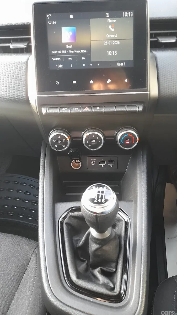 Renault Clio Hatchback, Petrol, 2022, Black