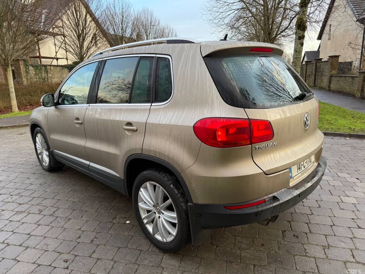 Volkswagen Tiguan SUV, Diesel, 2014, Brown