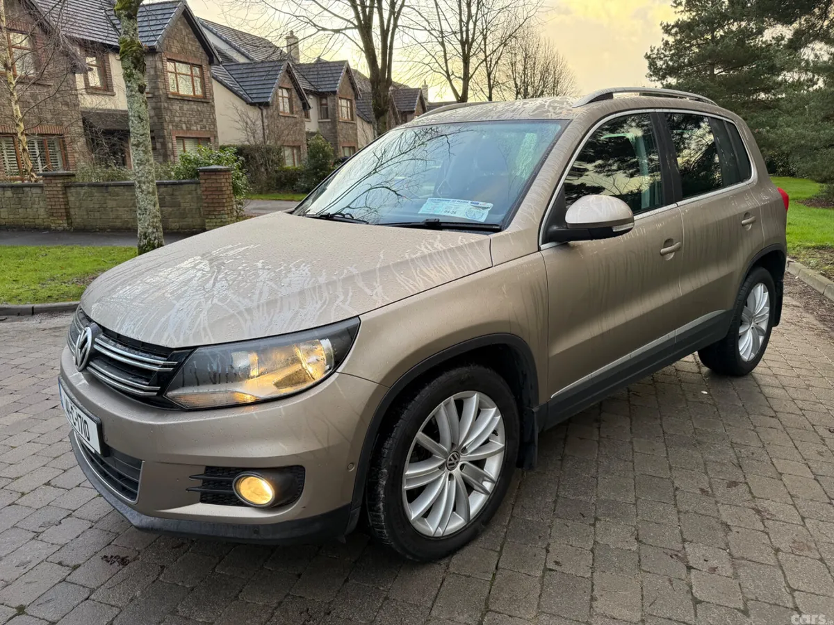 Volkswagen Tiguan SUV, Diesel, 2014, Brown