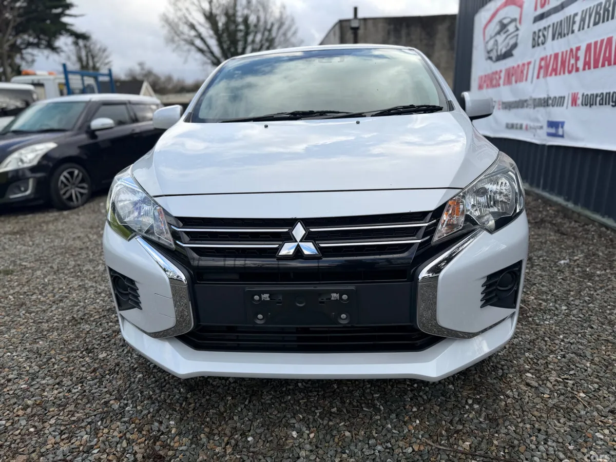 Mitsubishi Mirage Hatchback, Petrol, 2020, White