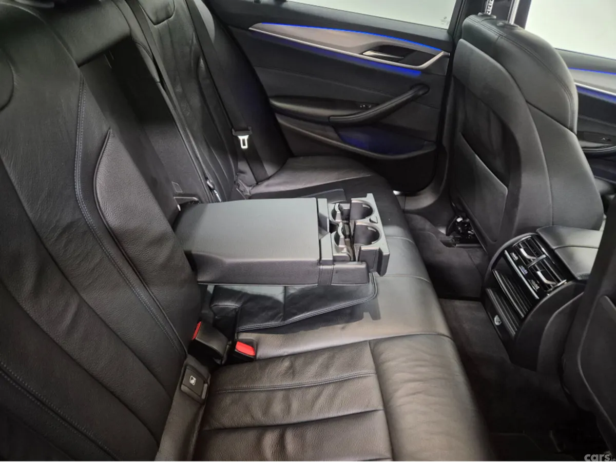 BMW 5-Series Saloon, Petrol Plug-in Hybrid, 2017, Blue