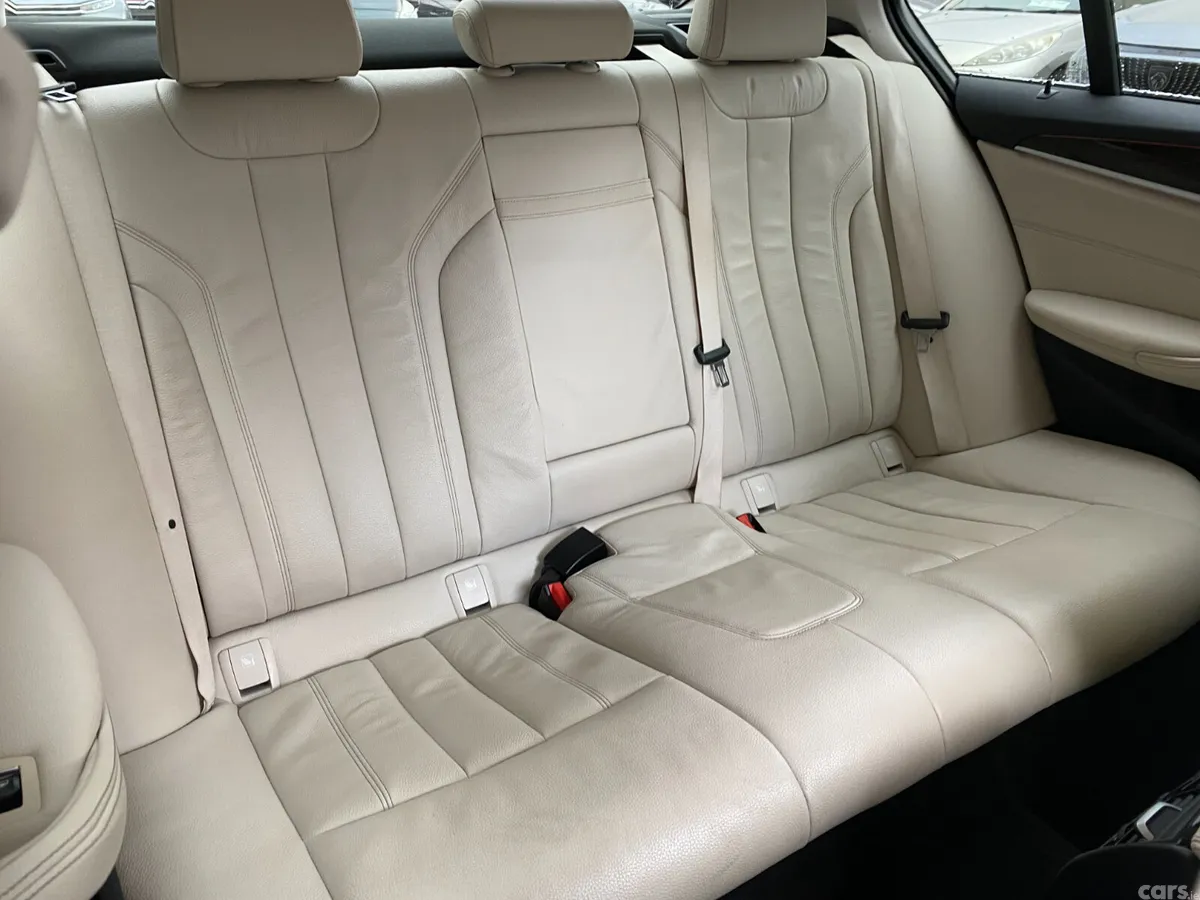 BMW 5-Series Saloon, Diesel, 2019, Blue