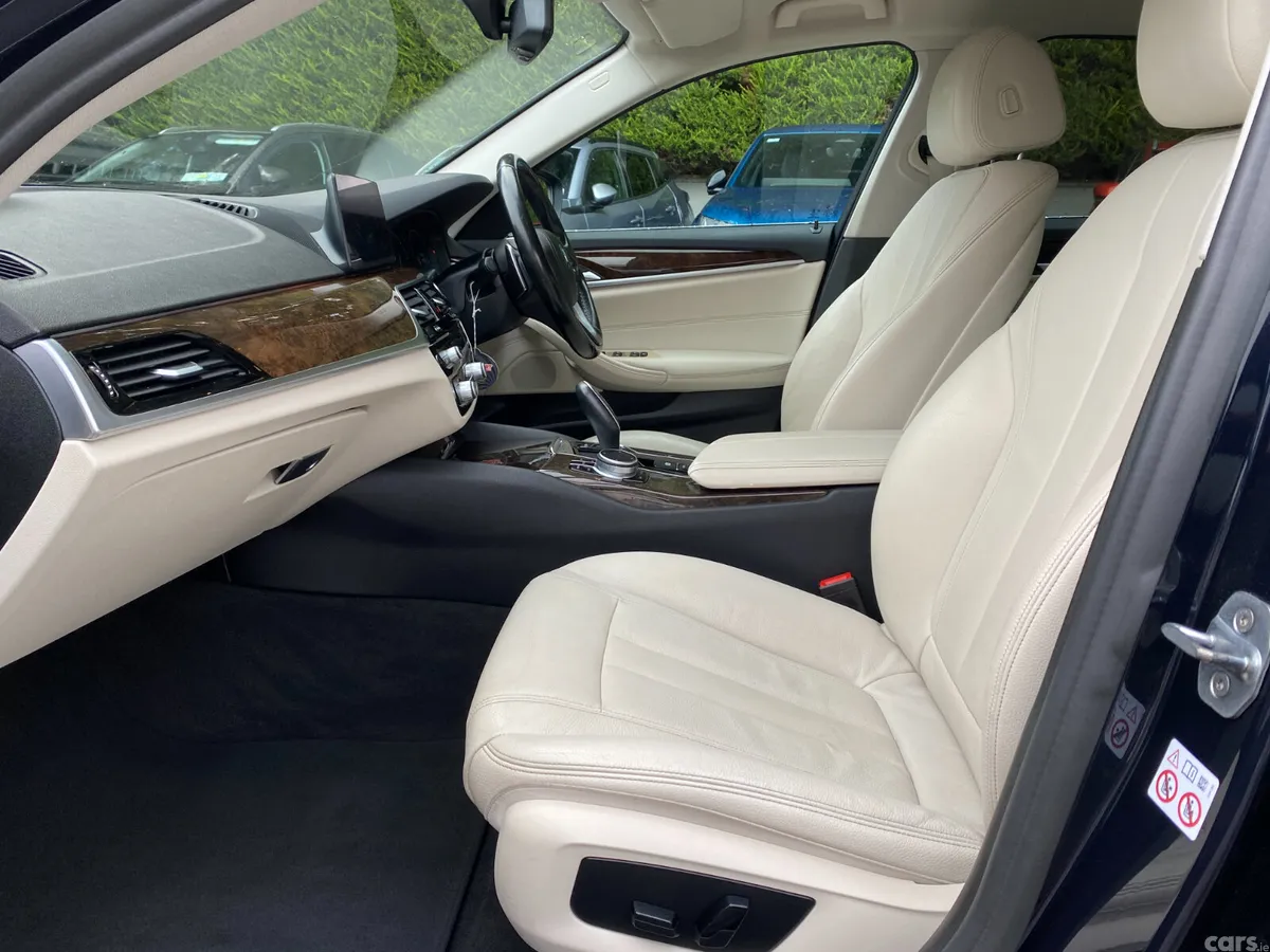 BMW 5-Series Saloon, Diesel, 2019, Blue