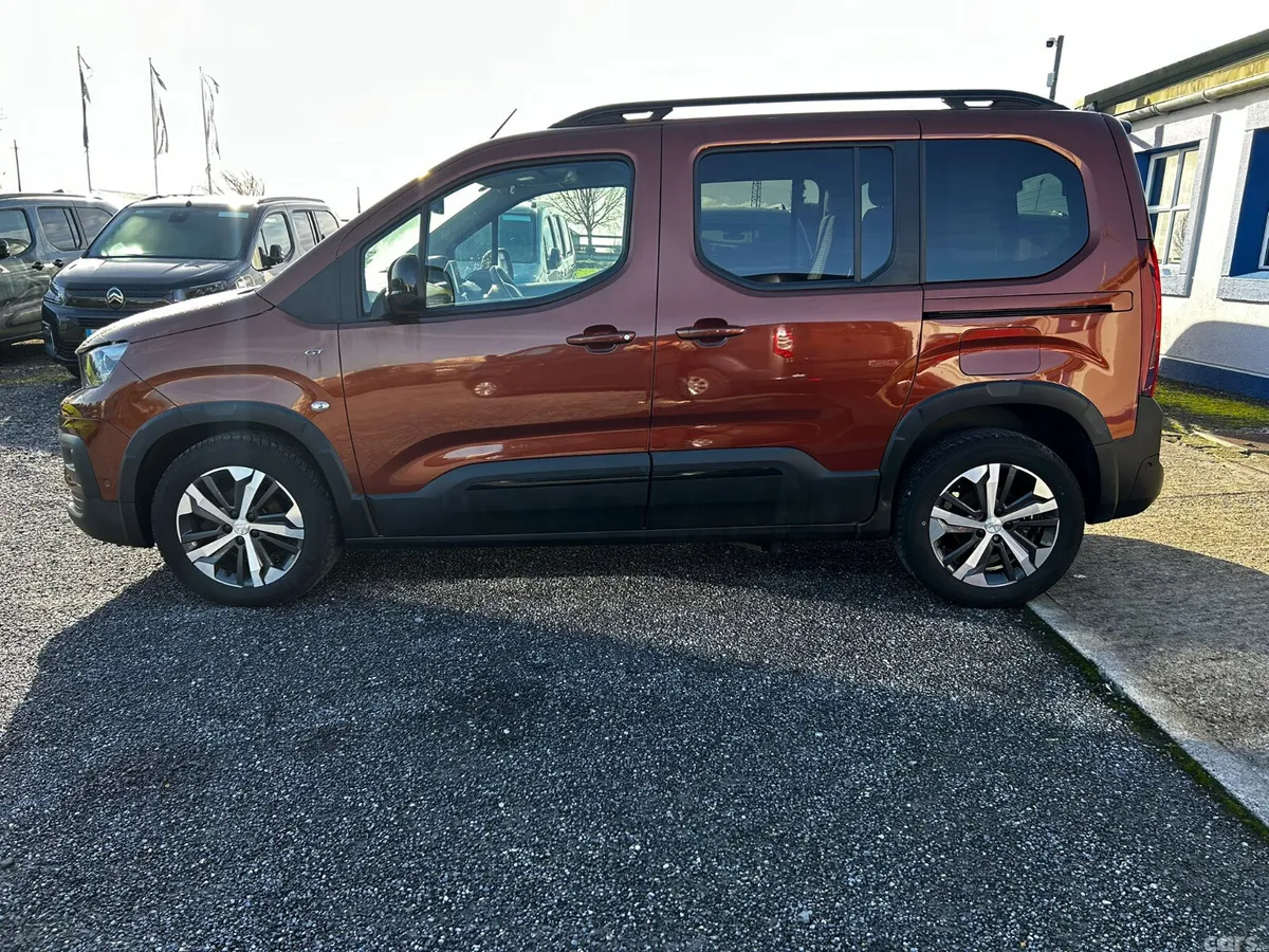 Peugeot Rifter MPV, Diesel, 2022, Brown