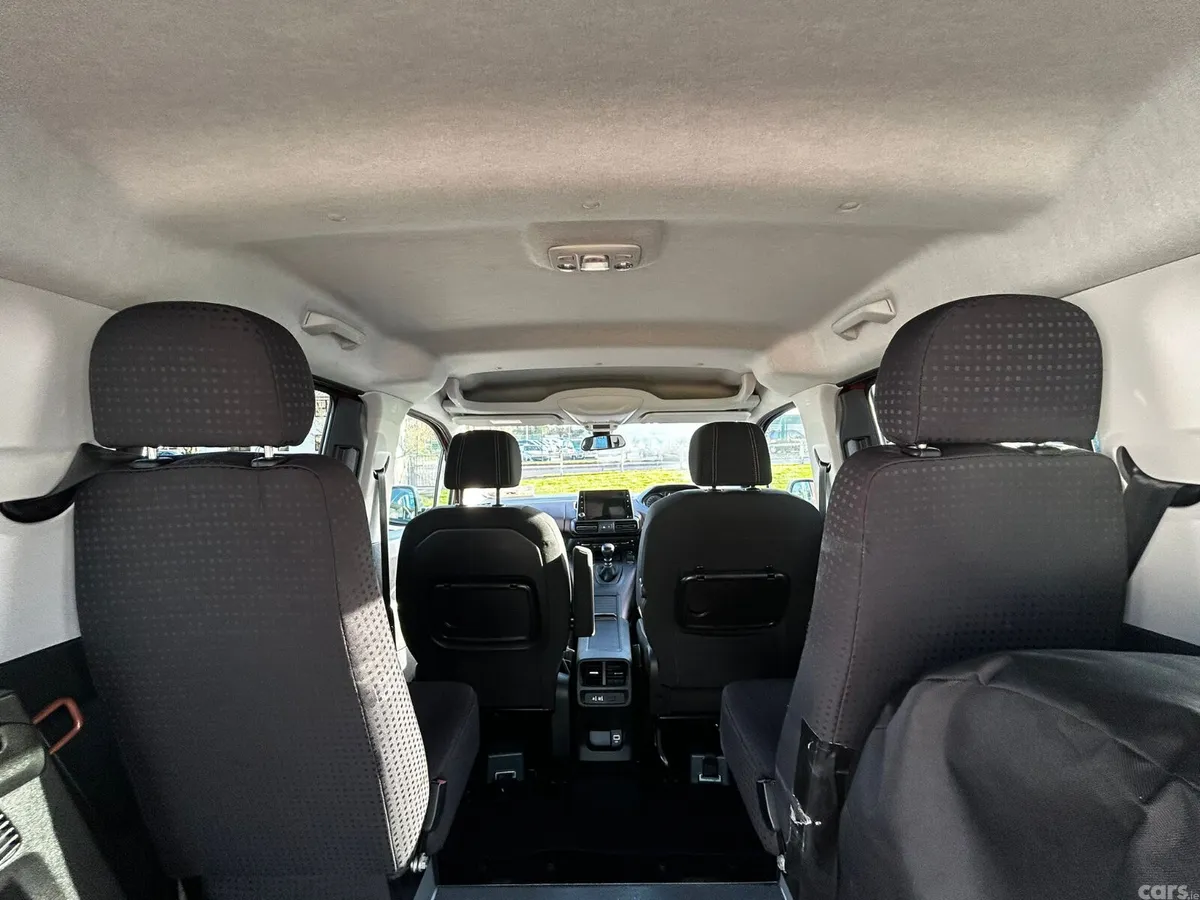 Peugeot Rifter MPV, Diesel, 2022, Brown