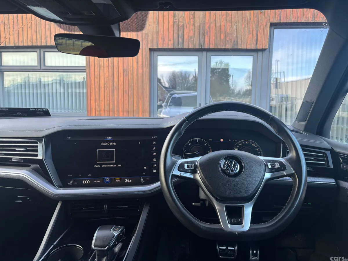 Volkswagen Touareg SUV, Diesel, 2020, White