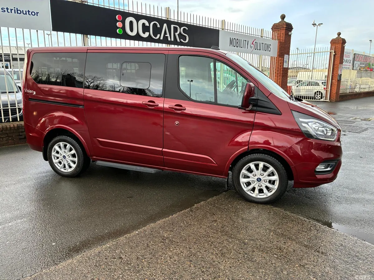 Ford Tourneo Custom MPV, Diesel, 2023, Red