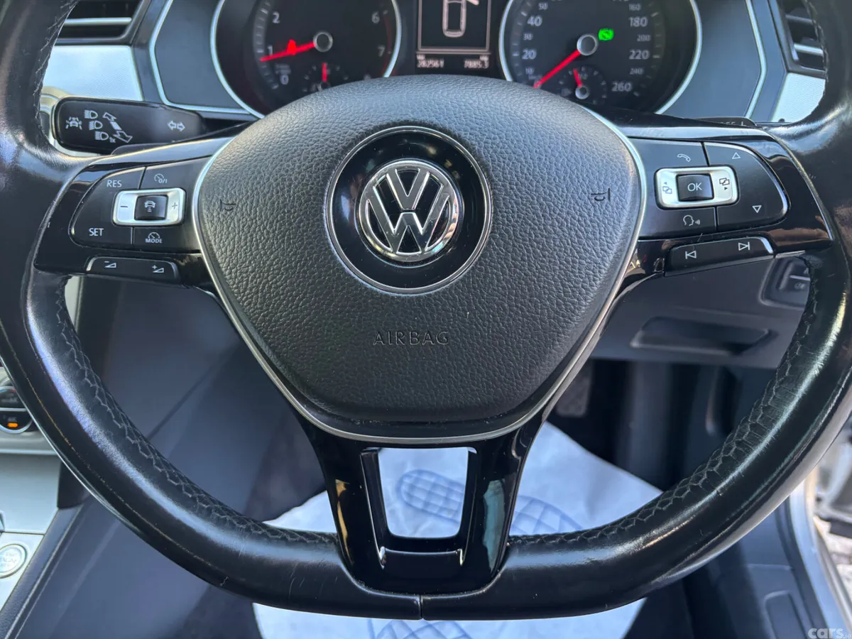 Volkswagen Passat Estate, Petrol, 2015, Grey
