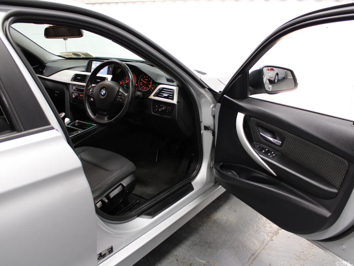BMW 3-Series Saloon, Diesel, 2014, Silver