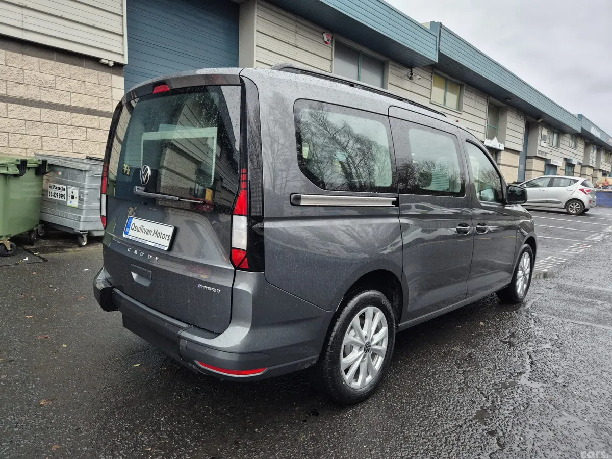 Volkswagen Caddy MPV, Petrol Plug-in Hybrid, 2026, Grey