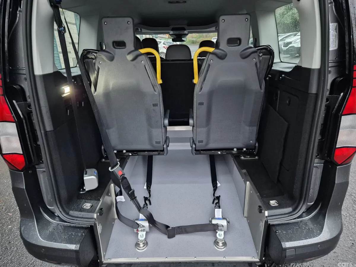 Volkswagen Caddy MPV, Petrol Plug-in Hybrid, 2026, Grey