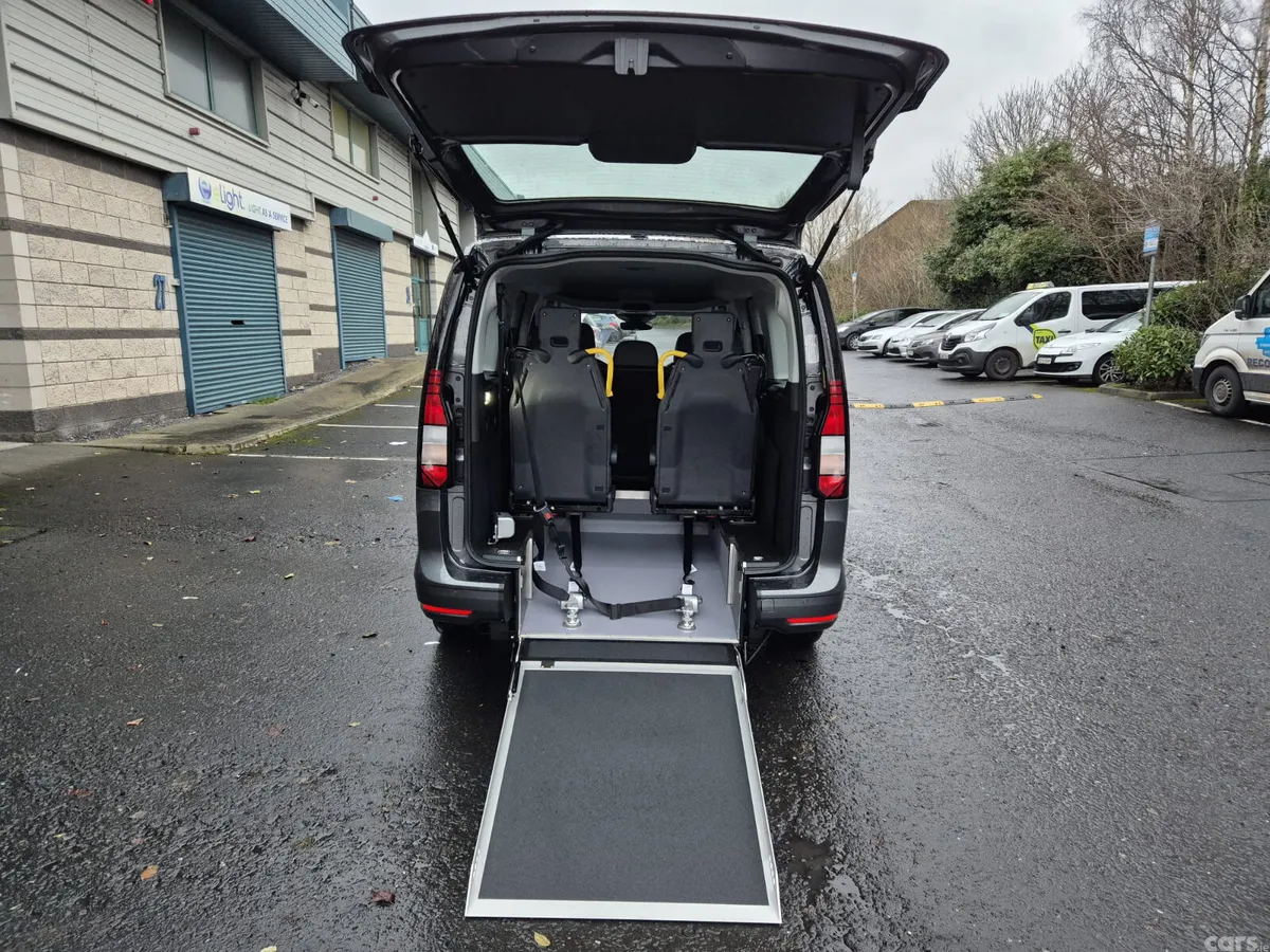 Volkswagen Caddy MPV, Petrol Plug-in Hybrid, 2026, Grey
