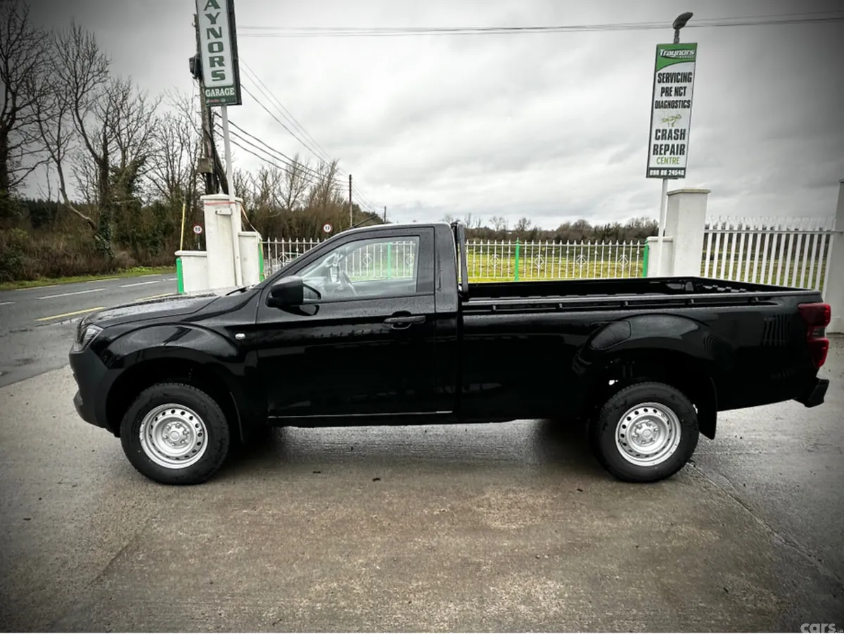 Isuzu D-Max Pick Up, Diesel, 2026, Black