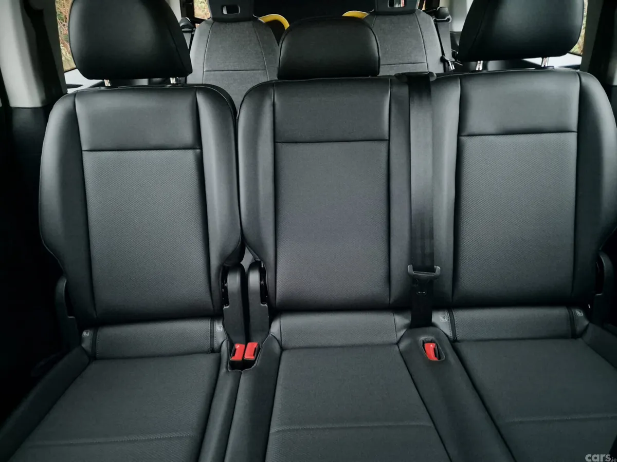 Volkswagen Caddy MPV, Petrol Plug-in Hybrid, 2026, Grey