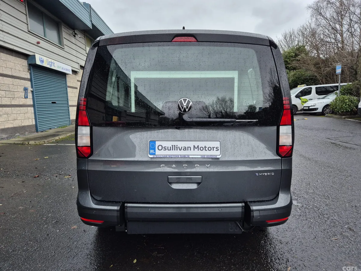 Volkswagen Caddy MPV, Petrol Plug-in Hybrid, 2026, Grey