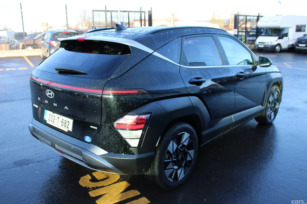 Hyundai KONA MPV, Petrol Hybrid, 2023, Black