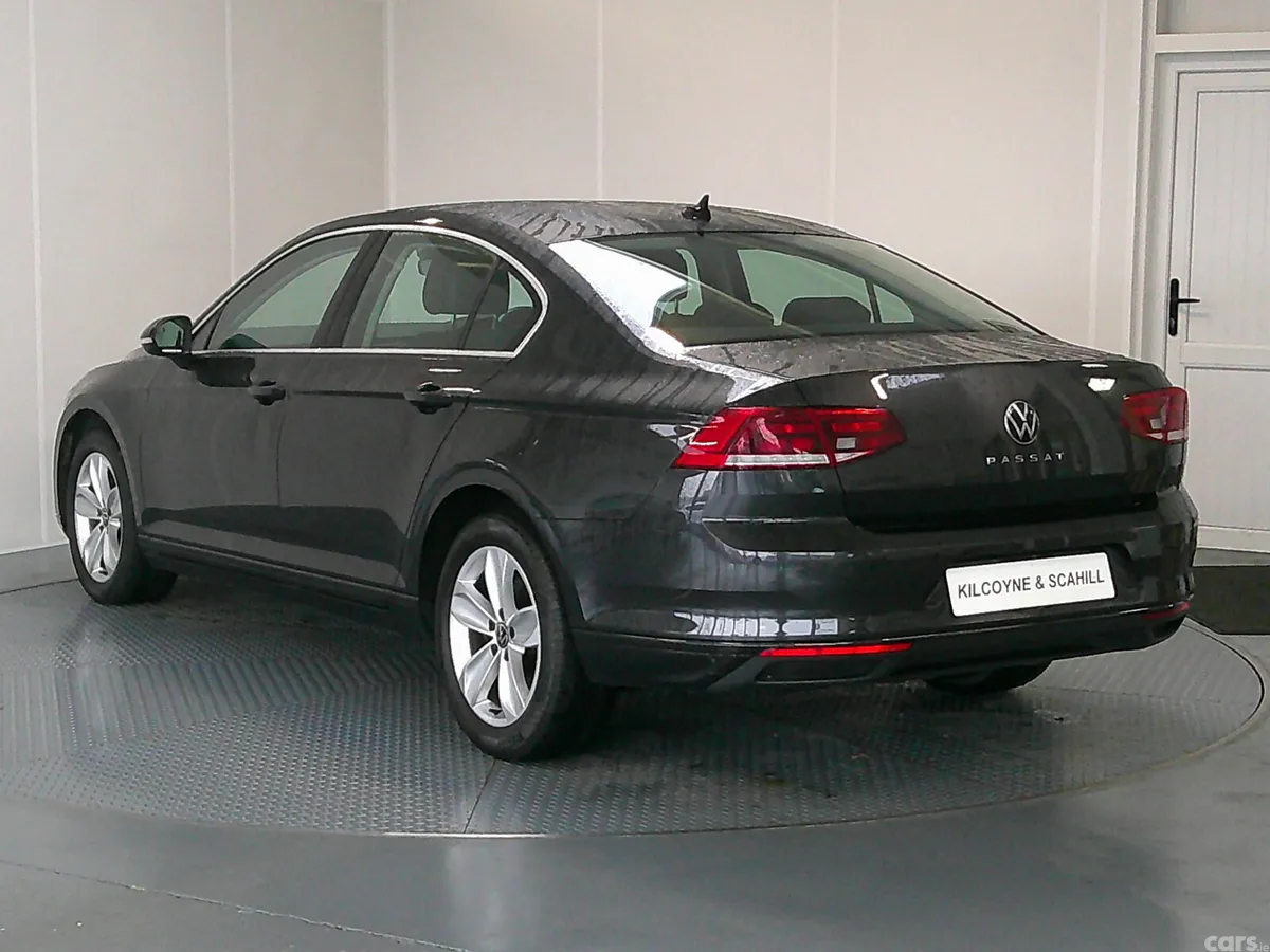 Volkswagen Passat Saloon, Diesel, 2021, Grey