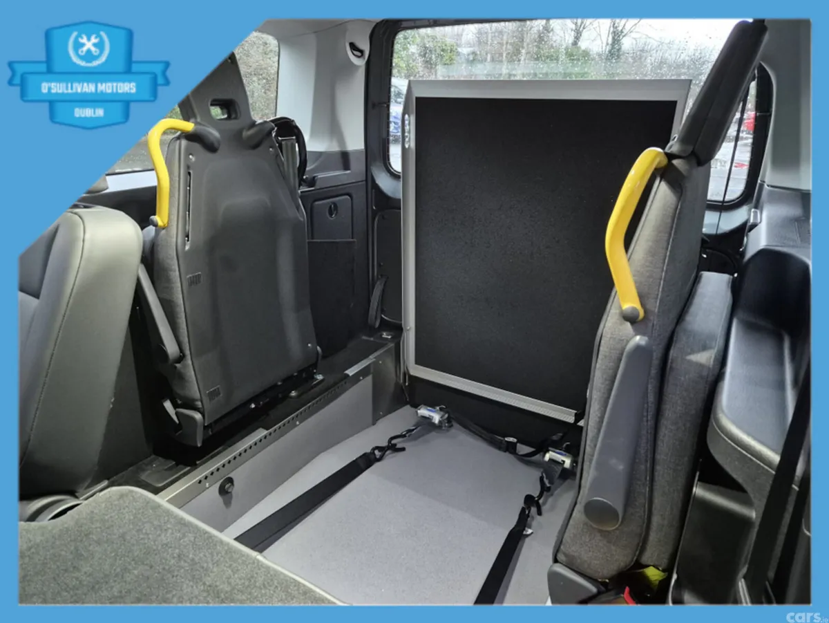 Volkswagen Caddy MPV, Petrol Plug-in Hybrid, 2026, Grey