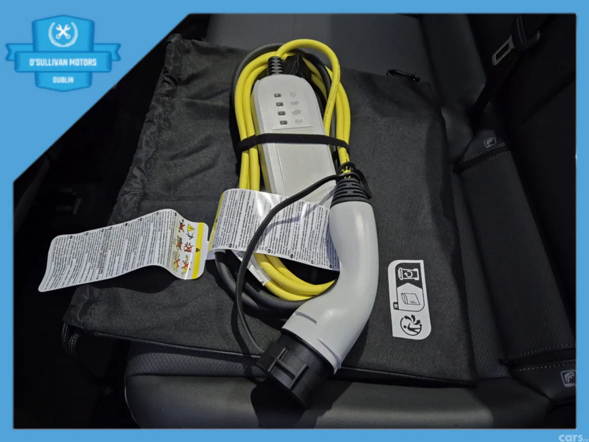 Volkswagen Caddy MPV, Petrol Plug-in Hybrid, 2026, Grey