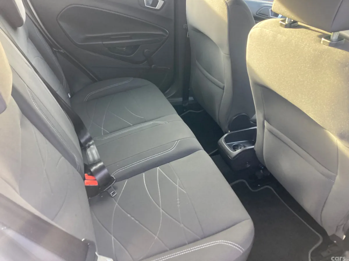 Ford Fiesta Hatchback, Diesel, 2013, Grey